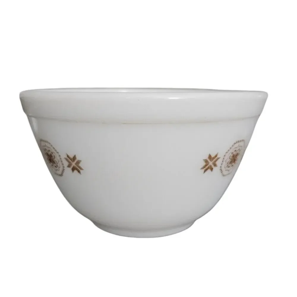Vintage PYREX 401 Early American Mixing Bowl Brown Gold Milk Glass